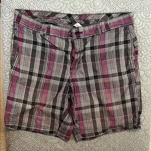 Plaid Women's Shorts - Pink and Gray